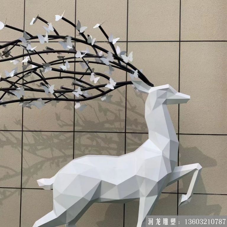 不锈钢切面蝴蝶鹿雕塑 前蹄抬起几何鹿雕塑1