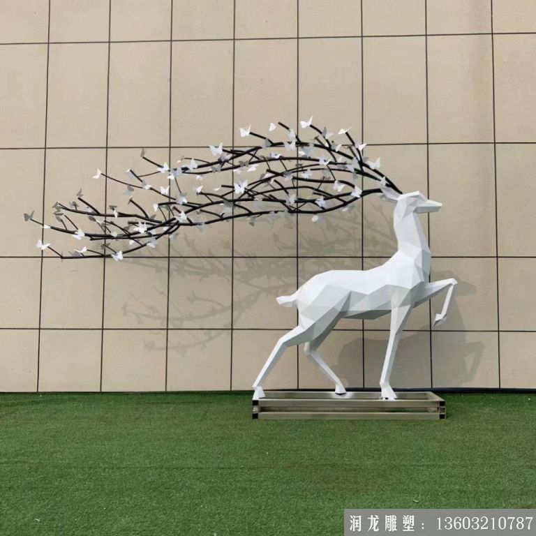 厂家定制不锈钢切面蝴蝶鹿雕塑 前蹄抬起几何鹿雕塑
