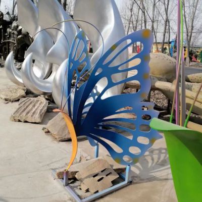 不锈钢镂空蝴蝶雕塑景观 昆虫系列雕塑 发光蝴蝶景观