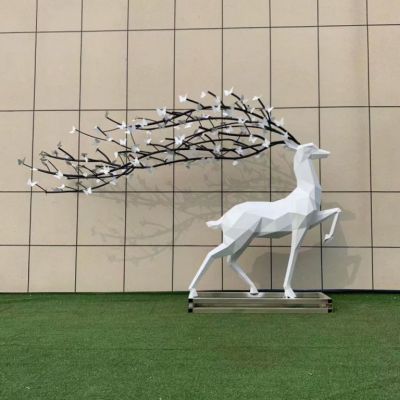 厂家定制不锈钢切面蝴蝶鹿雕塑 前蹄抬起几何鹿雕塑